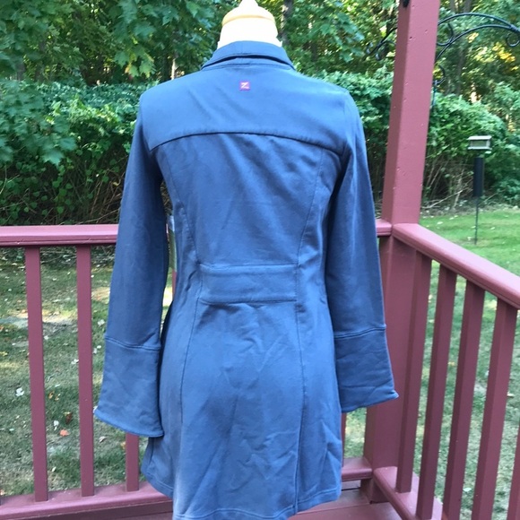 NEW! Zobha small grey front button jacket - Picture 7 of 12